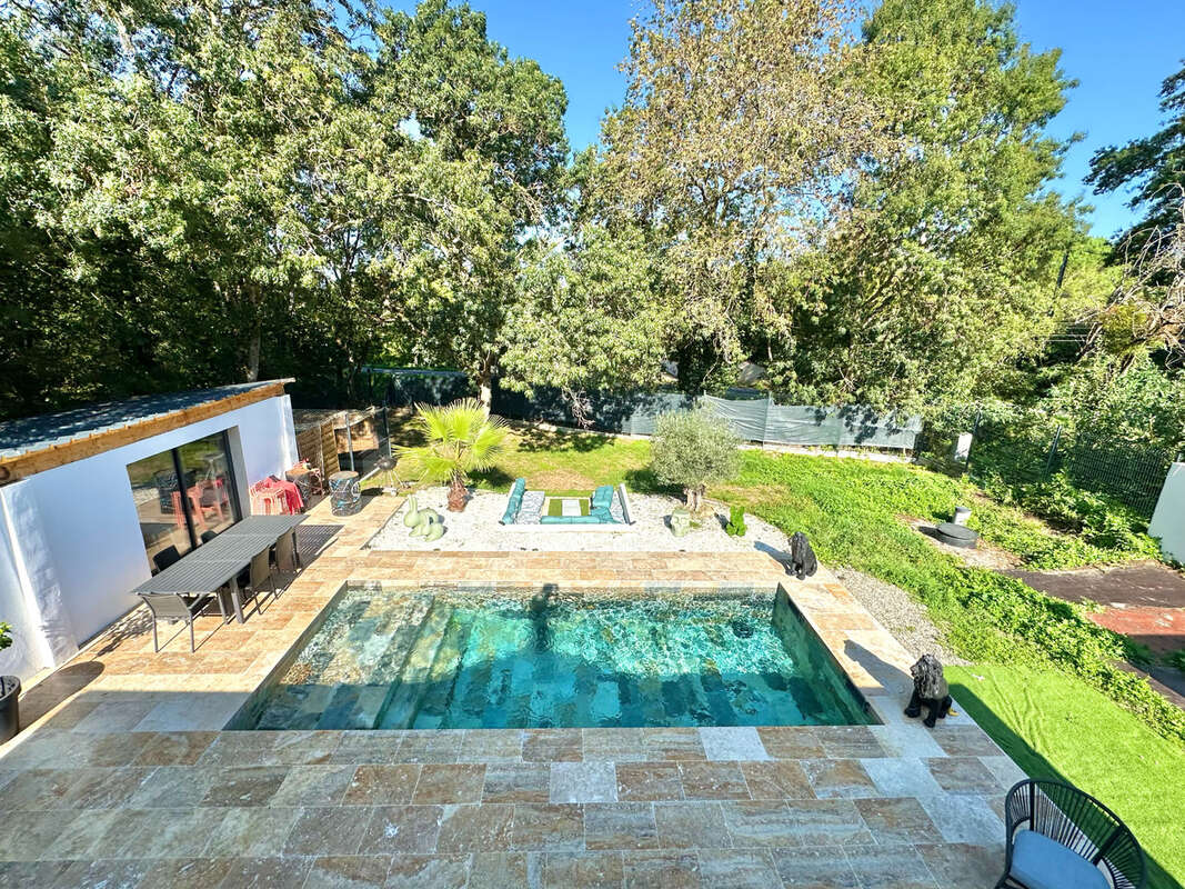 Maison à MONTAIGUT-SUR-SAVE