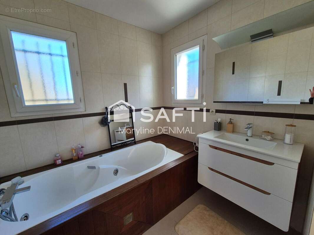 Photo 7 - Maison à LES ADRETS-DE-L'ESTEREL