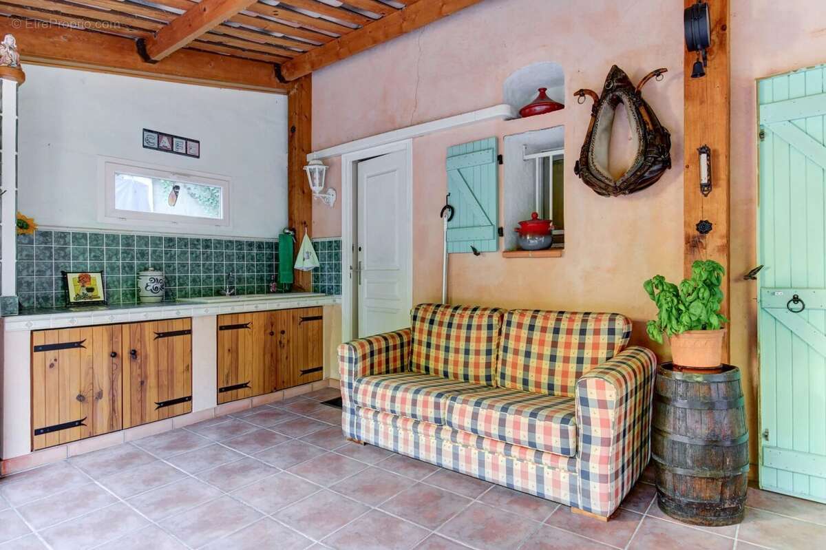 Appartement à ROQUESTERON
