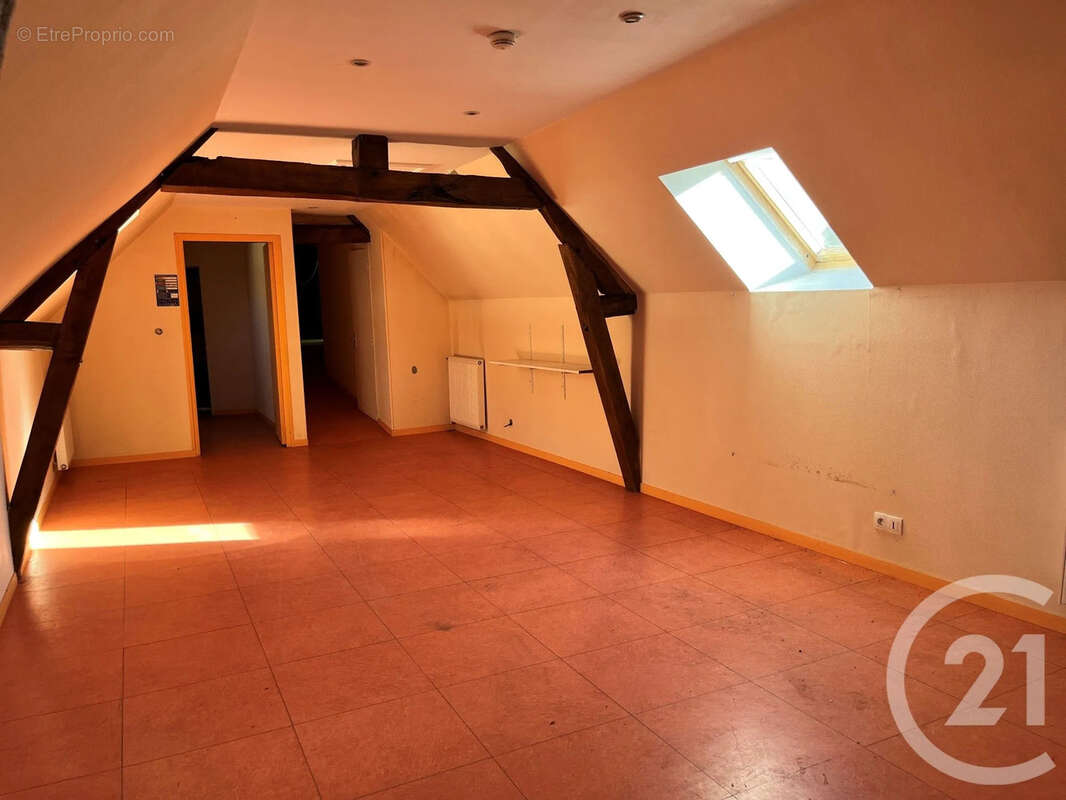 Maison à ENTRAINS-SUR-NOHAIN