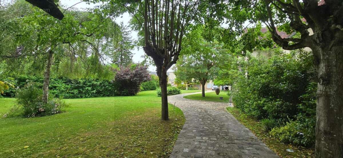 Grange sur Terrain clos de 1958 m² - Idéal pour projet de réception - photo 15
