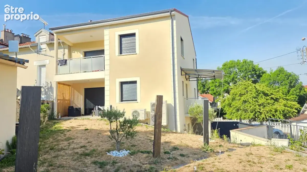 Exclusivite aristide briand /ester maison de type 7 recente avec jardin - t2 locatif et dependance - photo 2