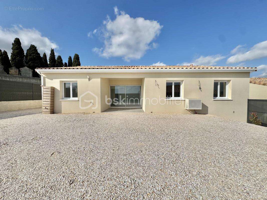 Maison à POUZOLLES