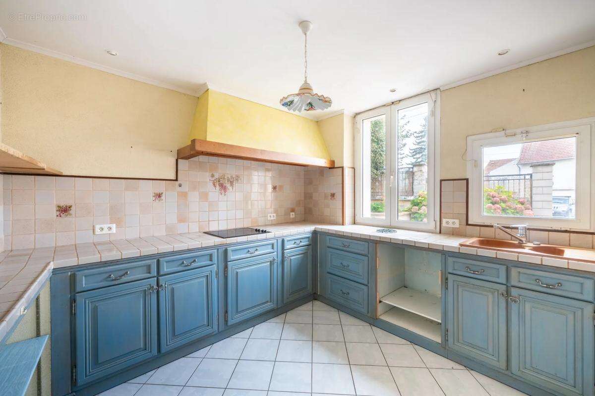 Maison à BENNECOURT