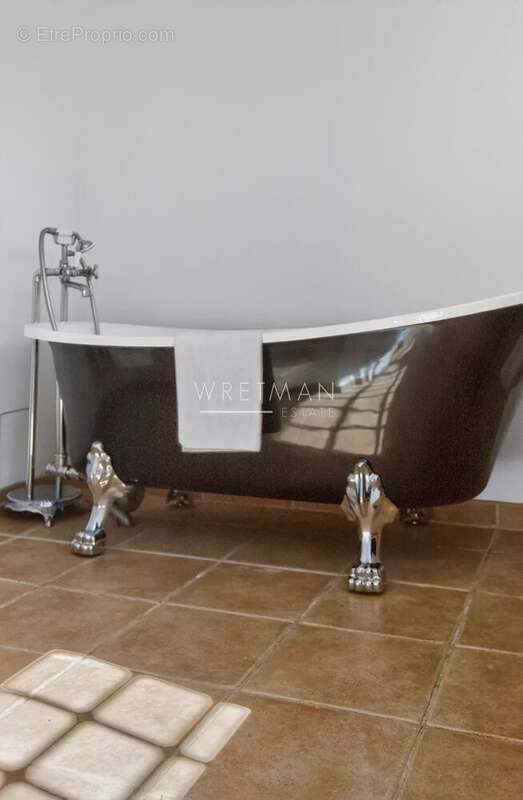 Maison à MANDELIEU-LA-NAPOULE