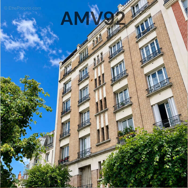 Appartement à LA GARENNE-COLOMBES