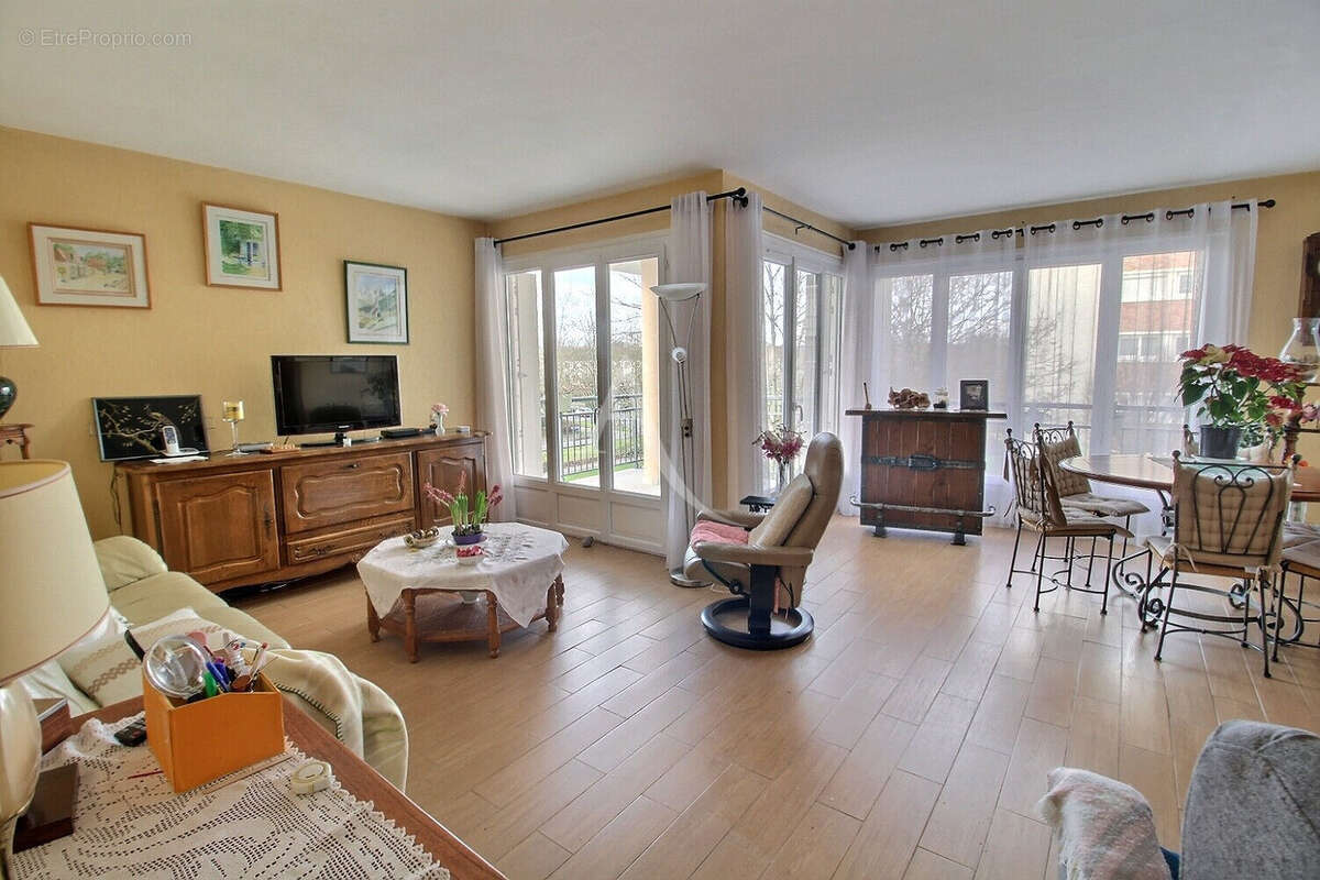 Appartement à MAUREPAS