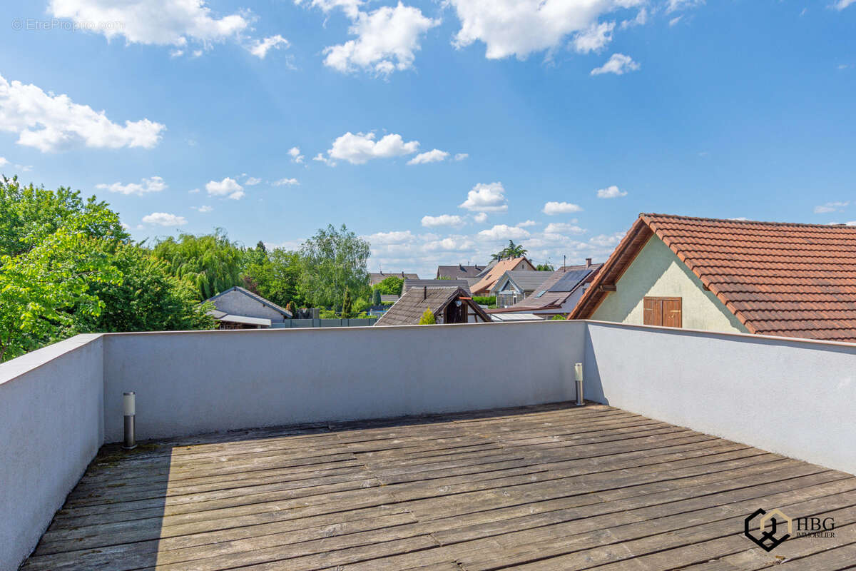 Vente Appartement T4   106 m2   Betschdorf - photo 2