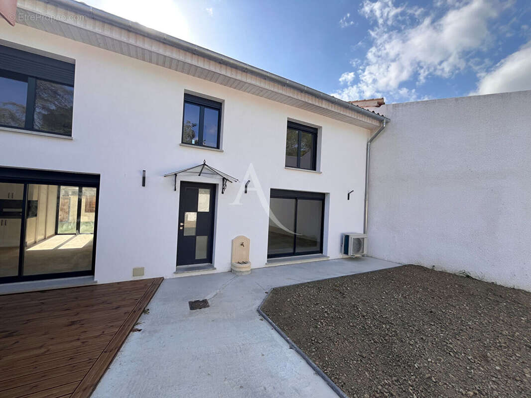 Maison à LAURAGUEL