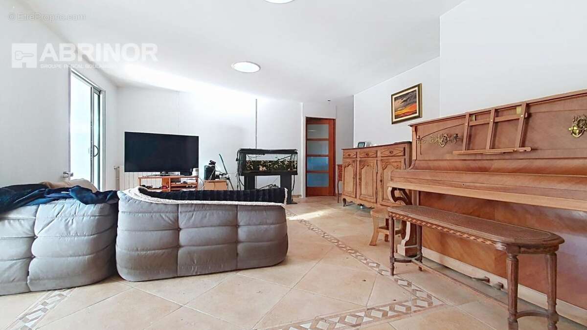 Maison à NOMAIN