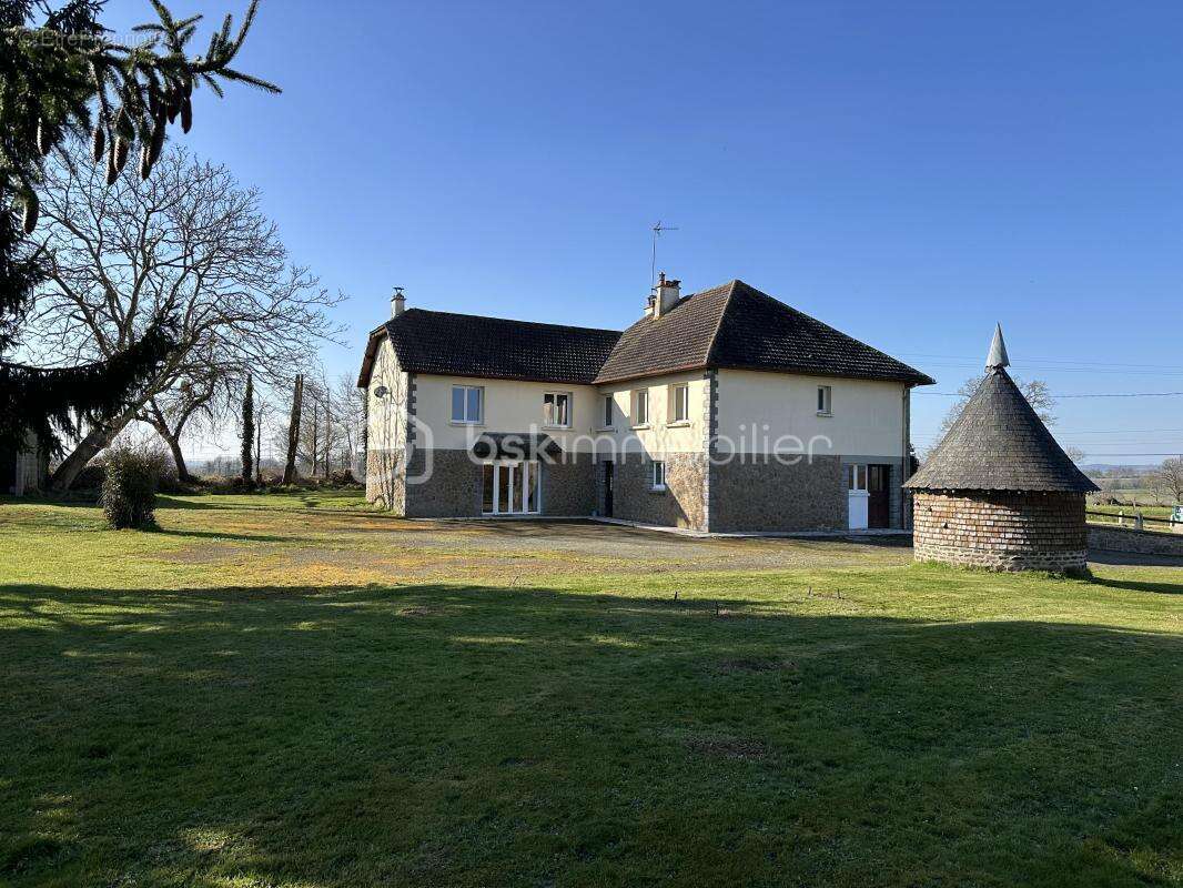 Grande maison familiale 235 m² avec terrain 7 180 m² - photo 14