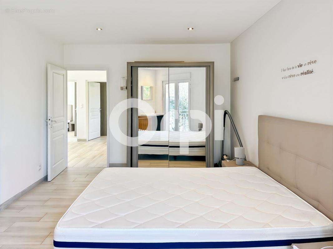 Maison à SAINT-ALBAN-AURIOLLES