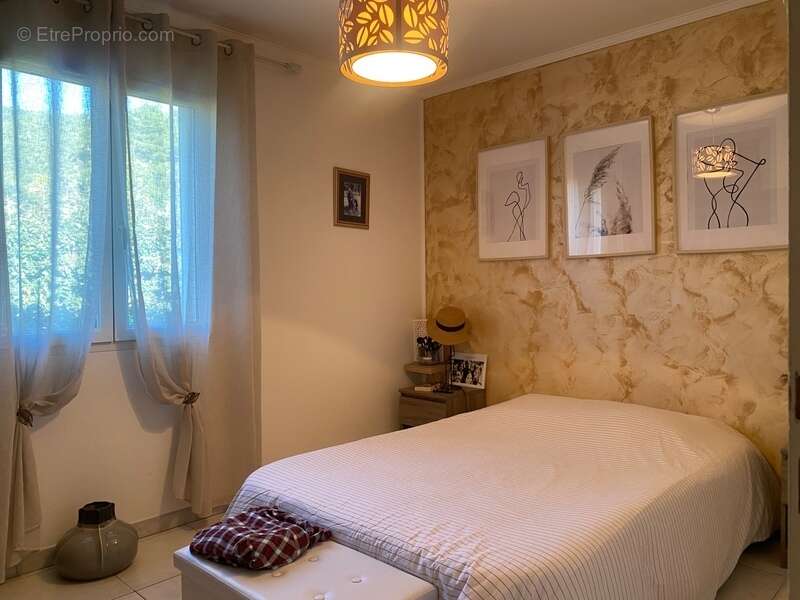 Maison à SAINT-MARTIN-DE-VALGALGUES