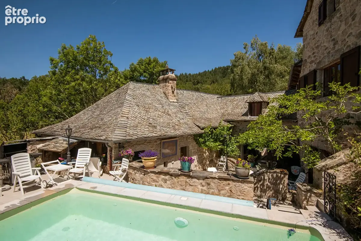 Ensemble en pierre d'exception aux portes de l'Aubrac : 4 maisons restaurées, piscine & patio - PROCHE ESTAING - photo 16