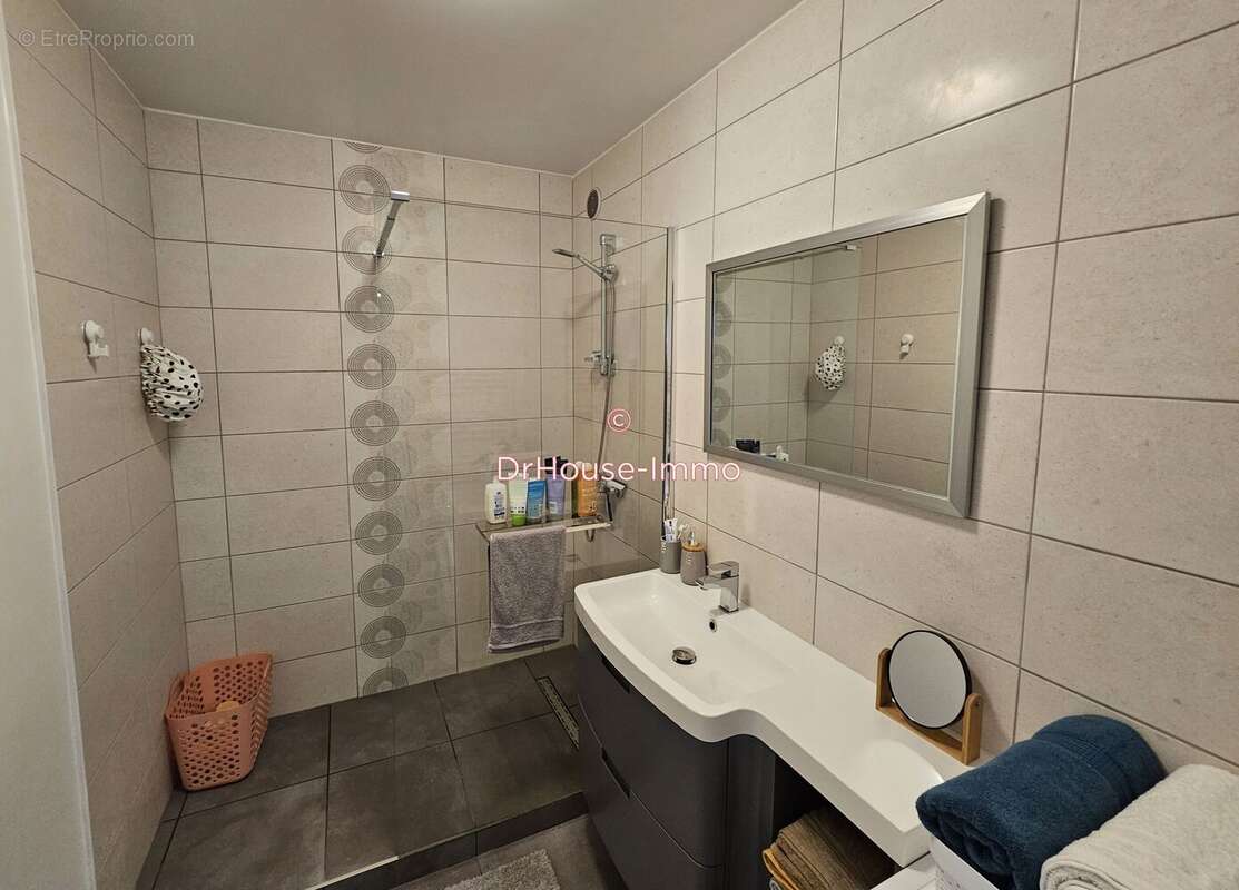 Appartement à SAINT-ANDRE-LES-VERGERS