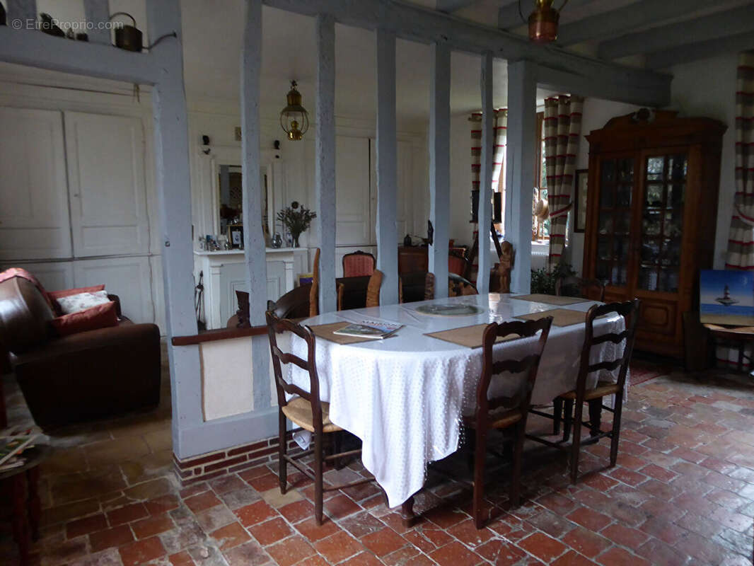 Maison à PONT-L'EVEQUE