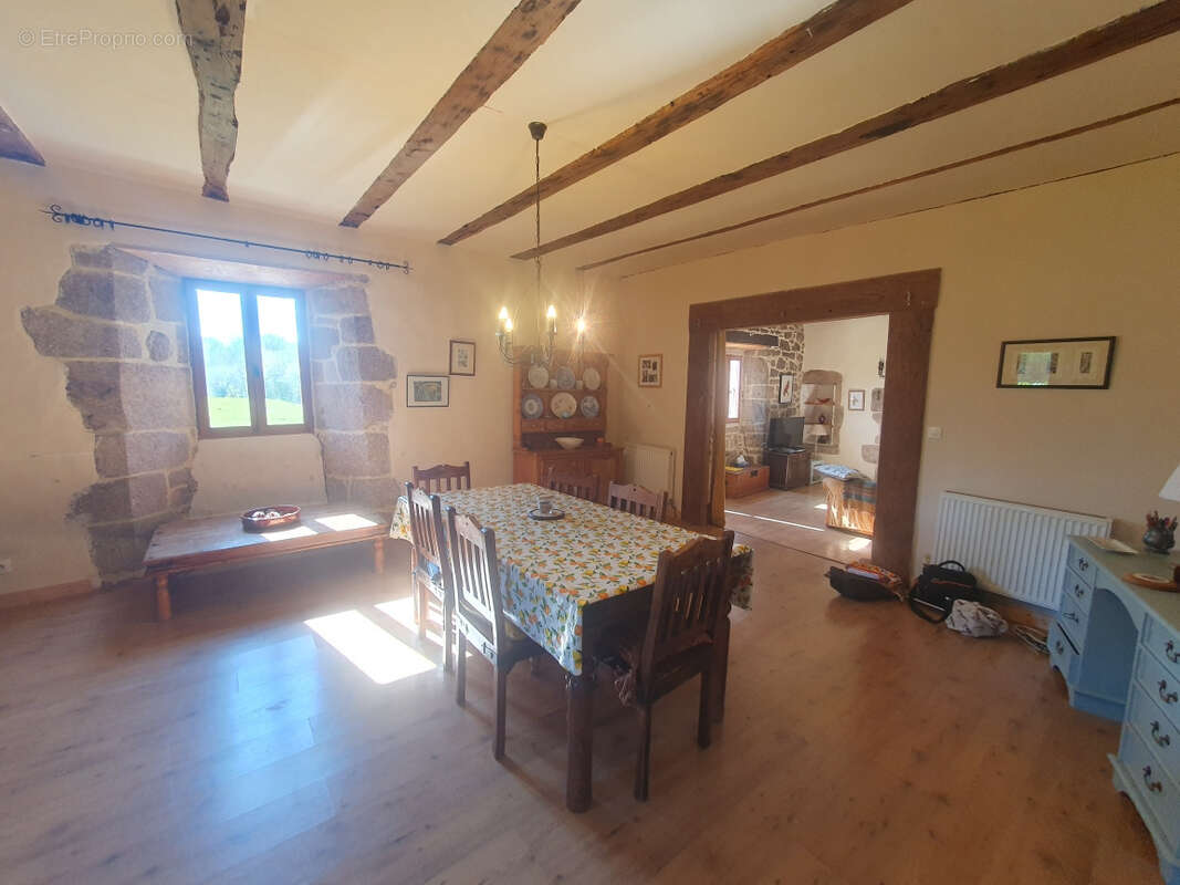 Maison à GROS-CHASTANG