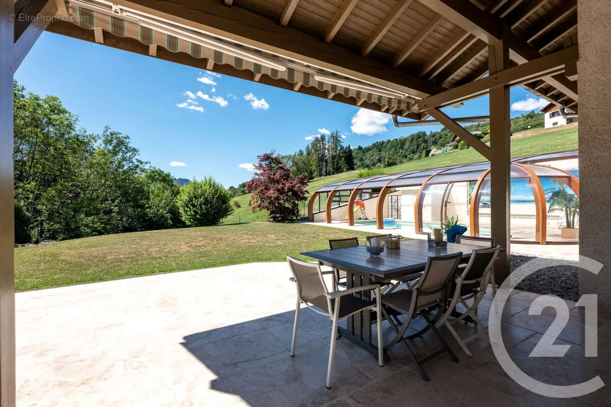 Maison à ARACHES-LA-FRASSE