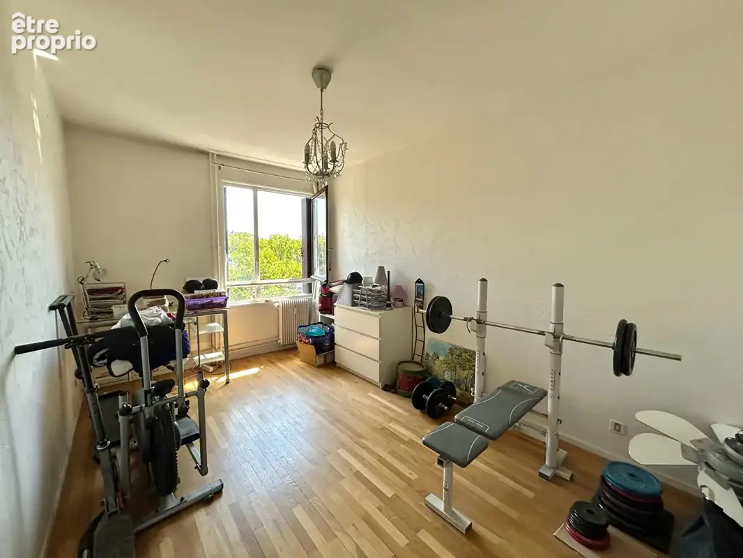Appartement T3 Villeurbanne 69100 Traversant, Lumineux, balcon, cave, garage - photo 5