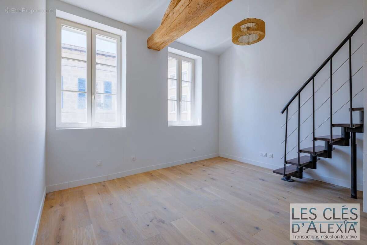 Appartement à SAINT-GENIS-LAVAL