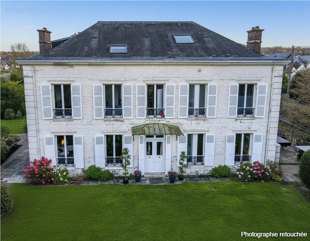 Photographie suggestion IA - Maison à SAINT-LEU-D'ESSERENT