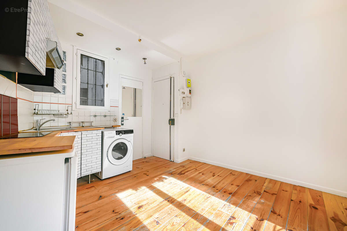 Appartement à PARIS-20E