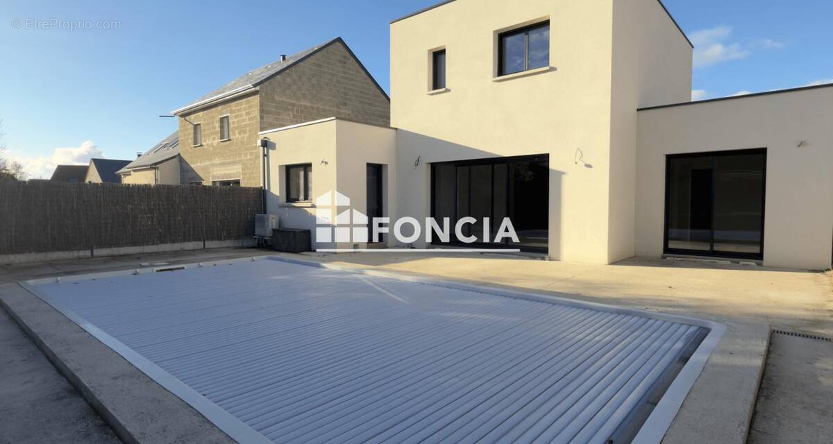 Maison à SAVIGNE-L'EVEQUE