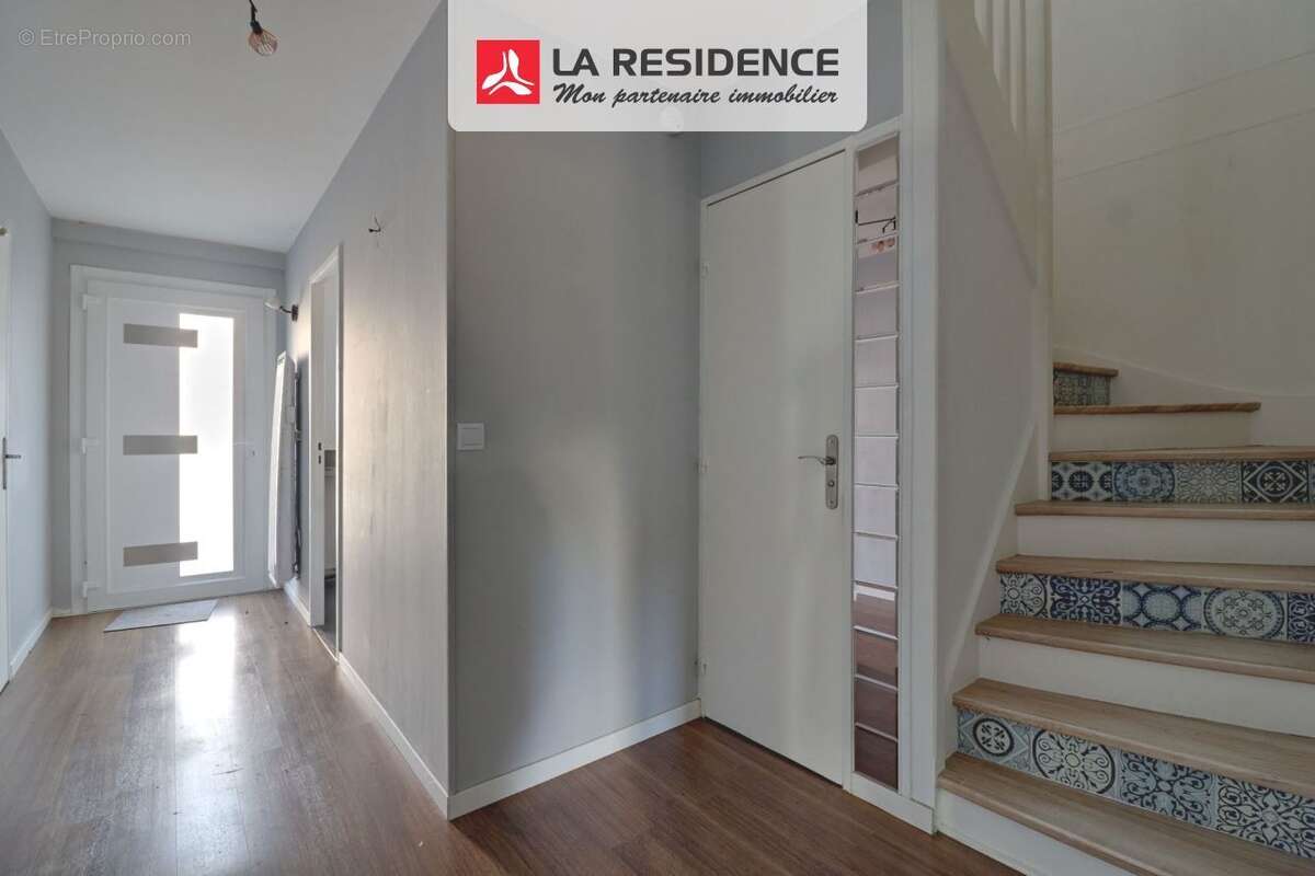 Maison 112 m² à Aulnay-Sur-Mauldre  - photo 6
