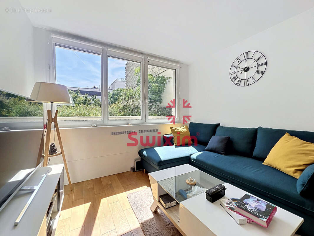 Appartement à PARIS-10E