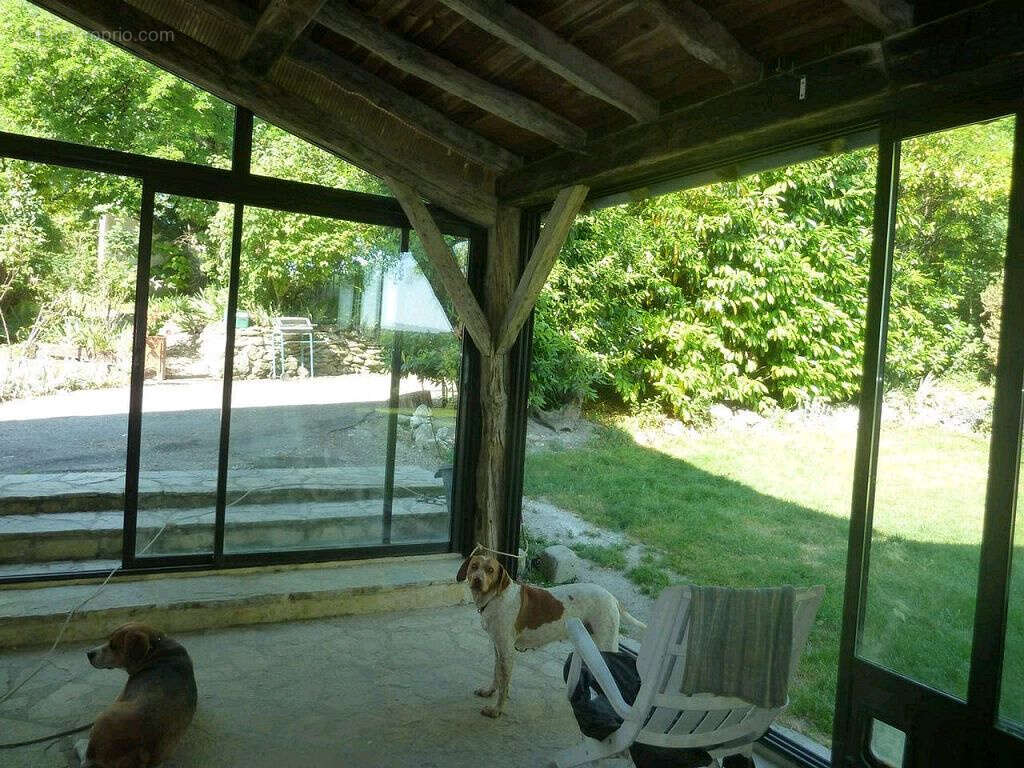 Maison à MONTAIGU-DE-QUERCY