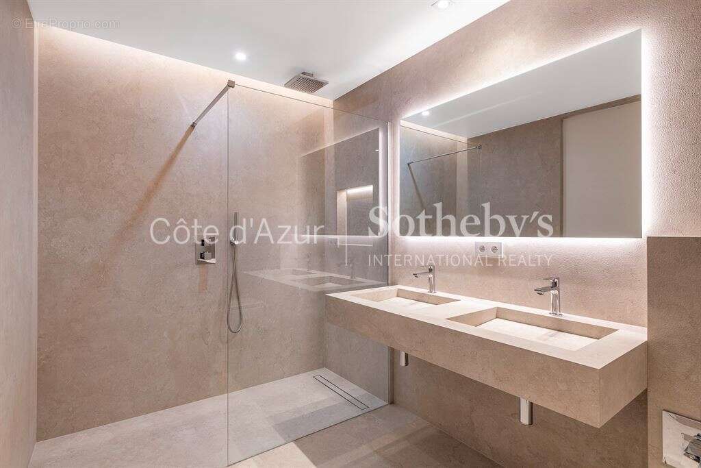 Maison à ROQUEBRUNE-CAP-MARTIN