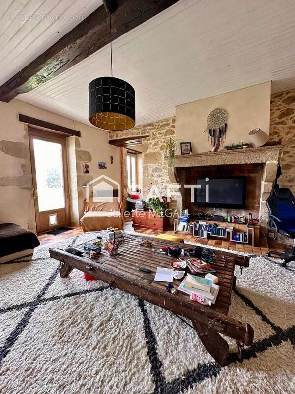 Maison 379 m² à Sauveterre-De-Guyenne  - photo 7