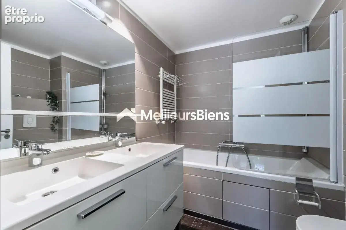 Cannes, coeur Banane :  Rare Appartement 3 chambres et grande terrasse - photo 12