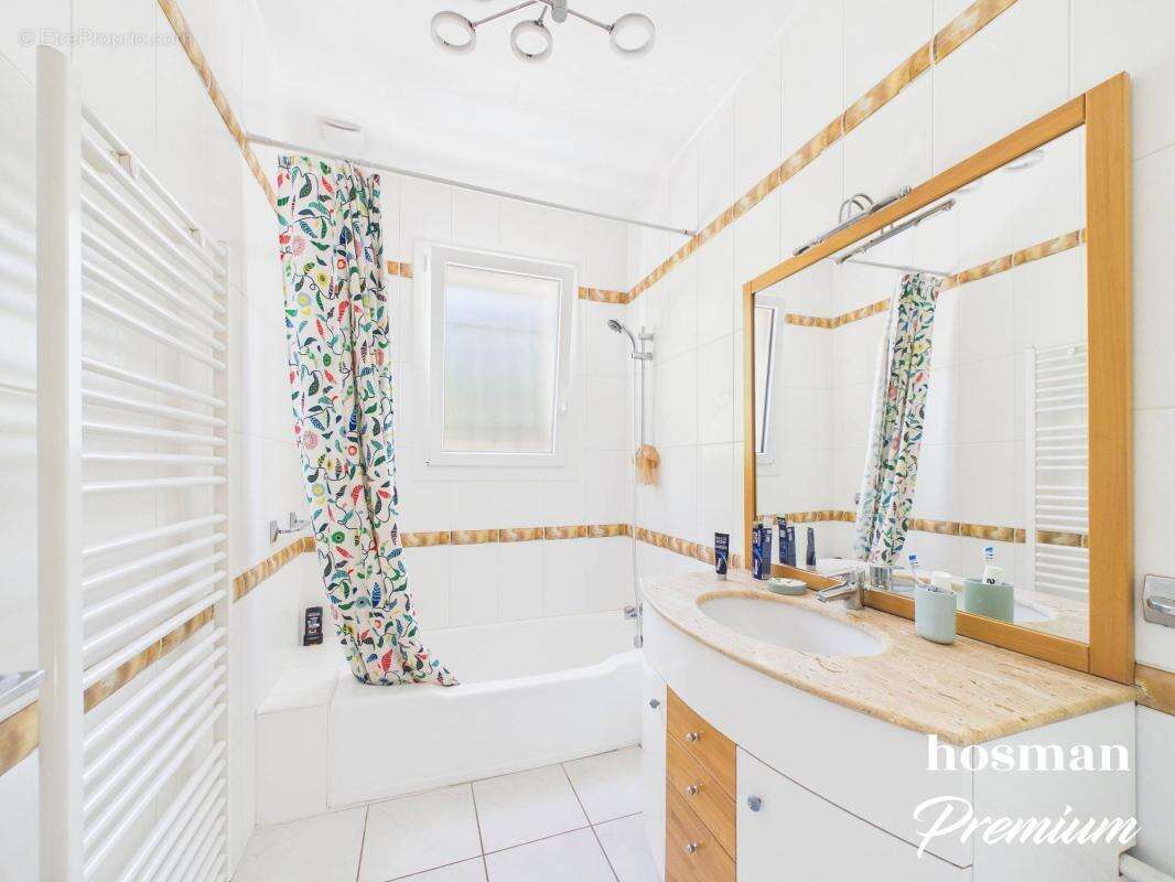 Coup de coeur ! Maison de 203.0 m2 avec vue sur la Chézine - 6 chambres avec jardin et garage - Quartier Chezine-Procé - photo 18