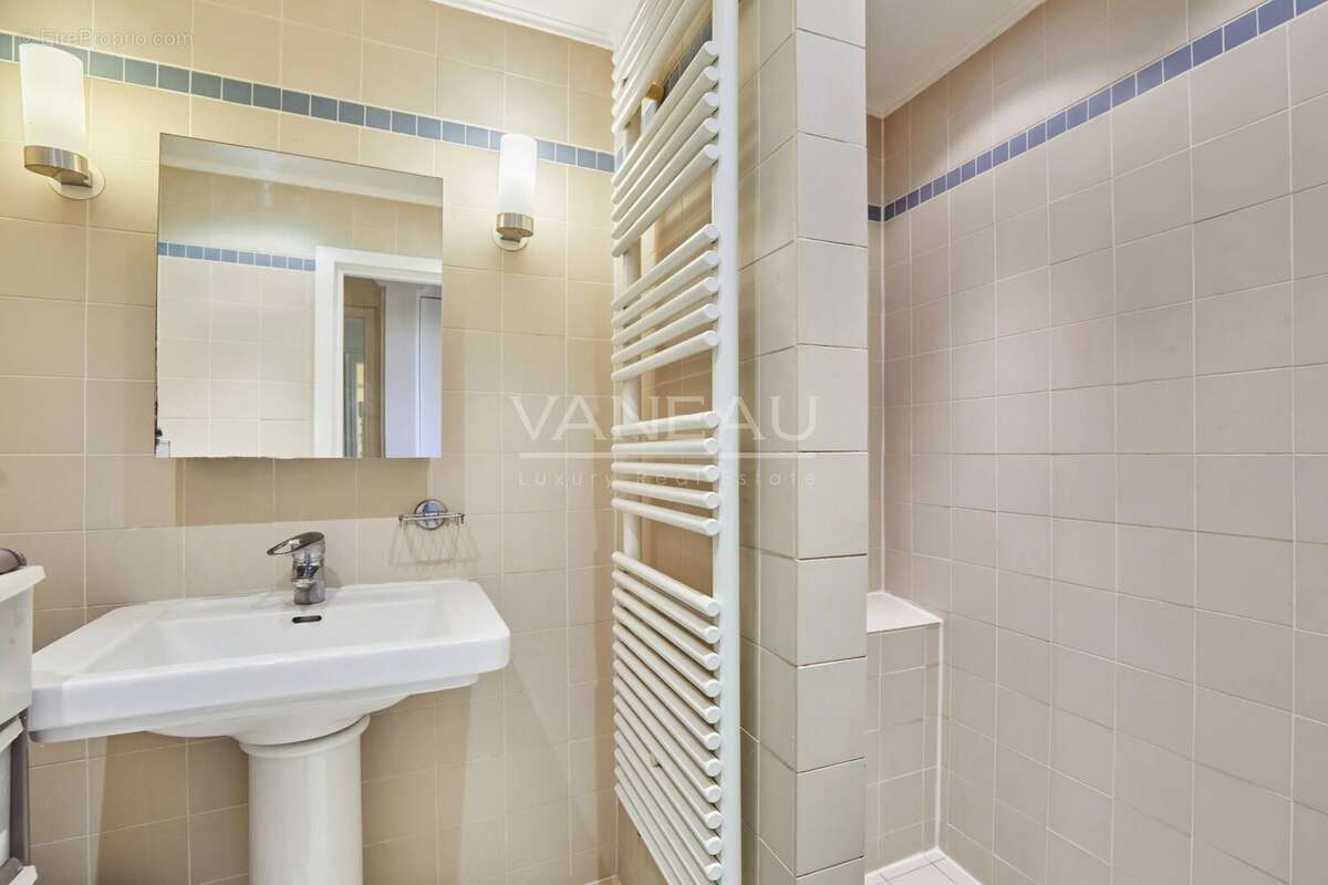 Appartement à PARIS-9E