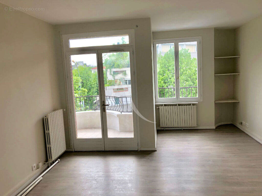 Appartement à AUBERVILLIERS