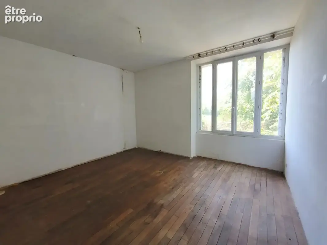 Maison à vendre 105 m² 3 chambres 6 pièces dépendances 6.5 hectares terrain et bois  AIGURANDE (36) - photo 9