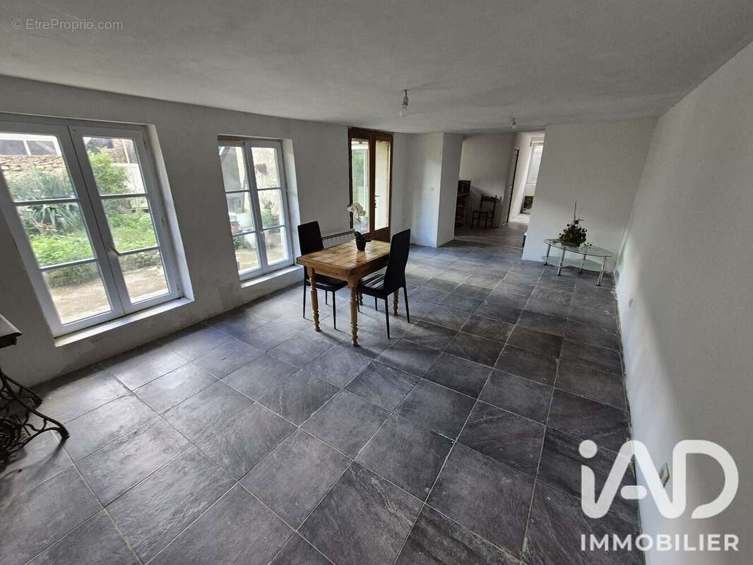 Photo 3 - Maison à THENEZAY
