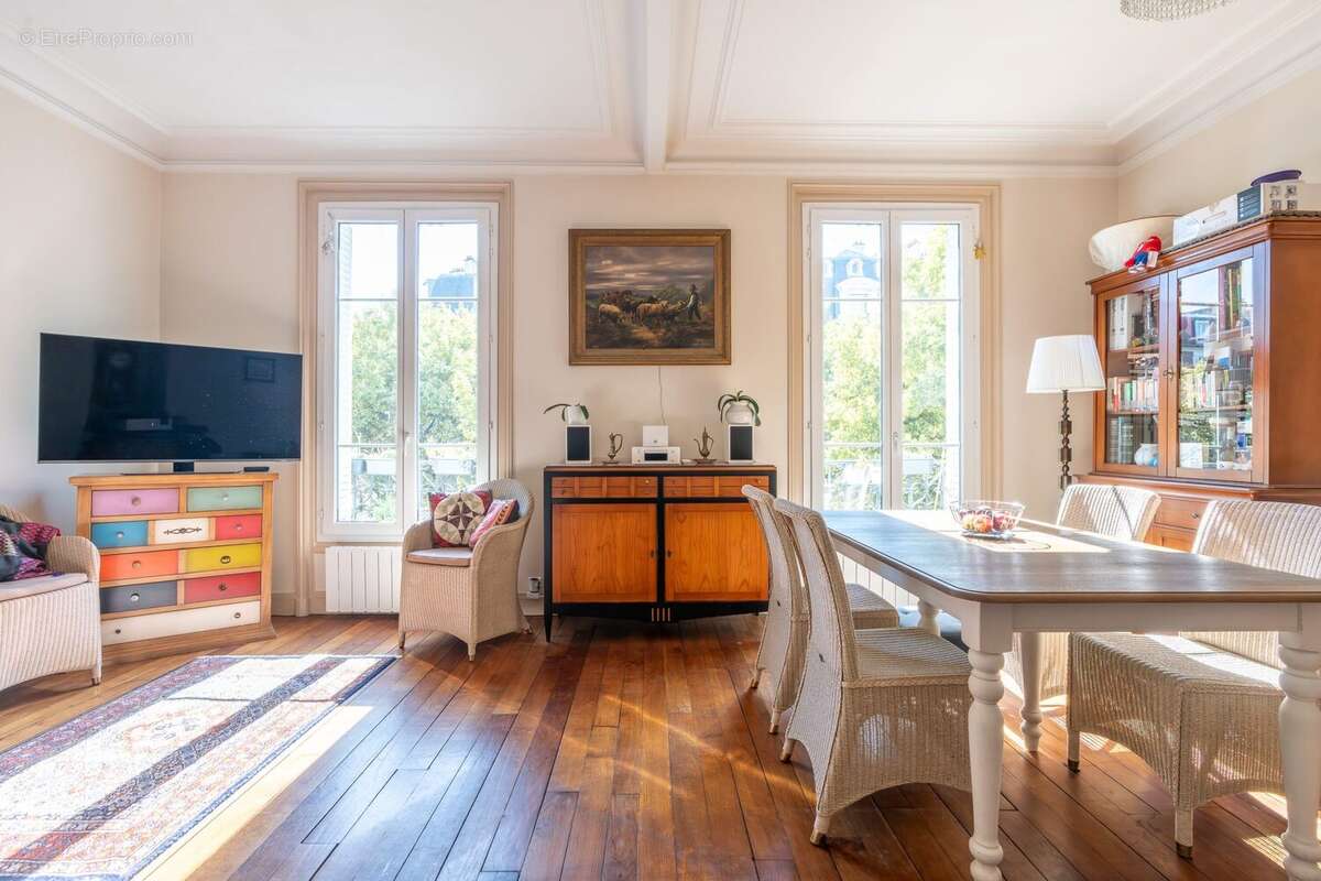 Appartement à PARIS-12E