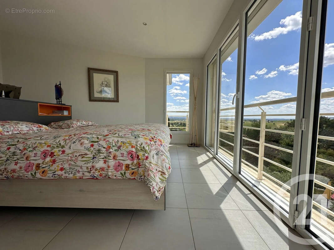 Maison 240 m² à Senouillac  - photo 14