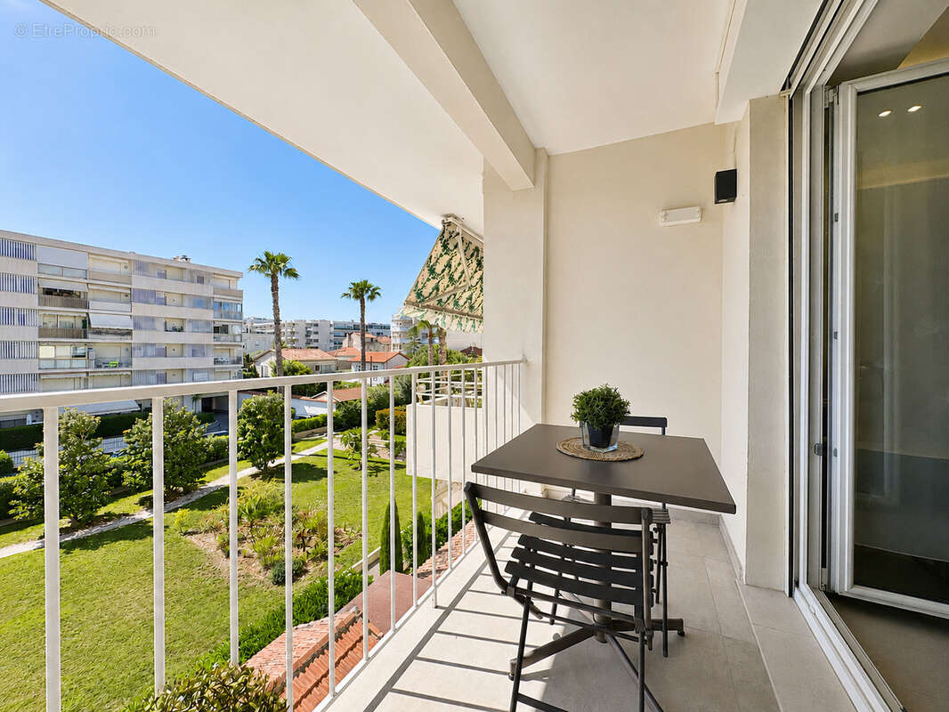 Cannes palm beach - 3 pièces traversant 72 m2 - double extérieur - garage disponible - à 3 min des plages - photo 2