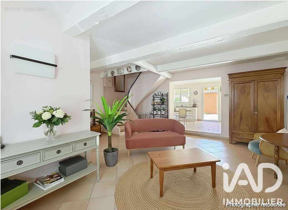 Photo 2 - Maison à MARSEILLE-10E