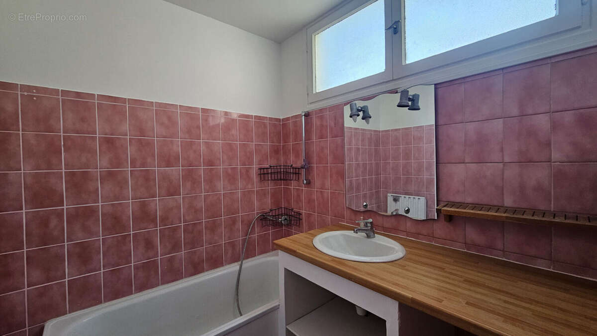 Appartement à CHILLY-MAZARIN