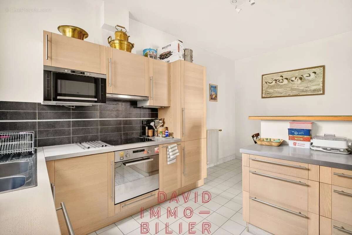 Appartement à PARIS-11E