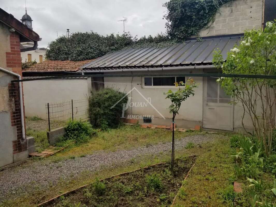 Maison à COSNE-D&#039;ALLIER