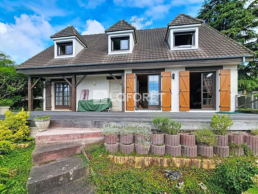 Maison à LINAS