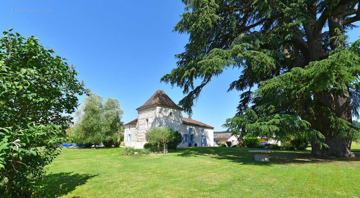 Maison à CASTELMORON-SUR-LOT