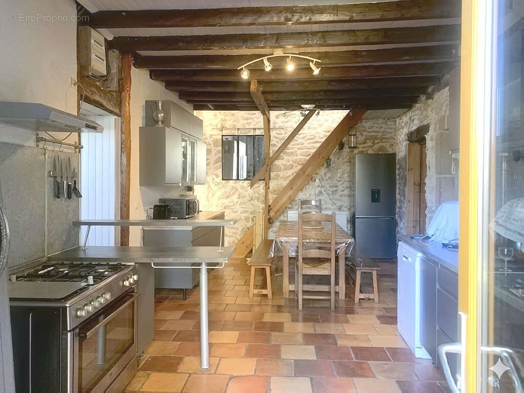 Maison à CHATILLON-SAINT-JEAN