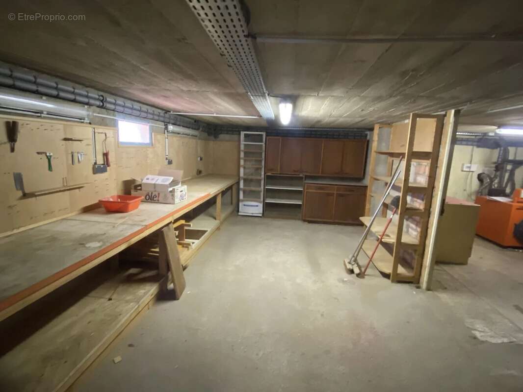 Maison à SAINT-YZAN-DE-SOUDIAC