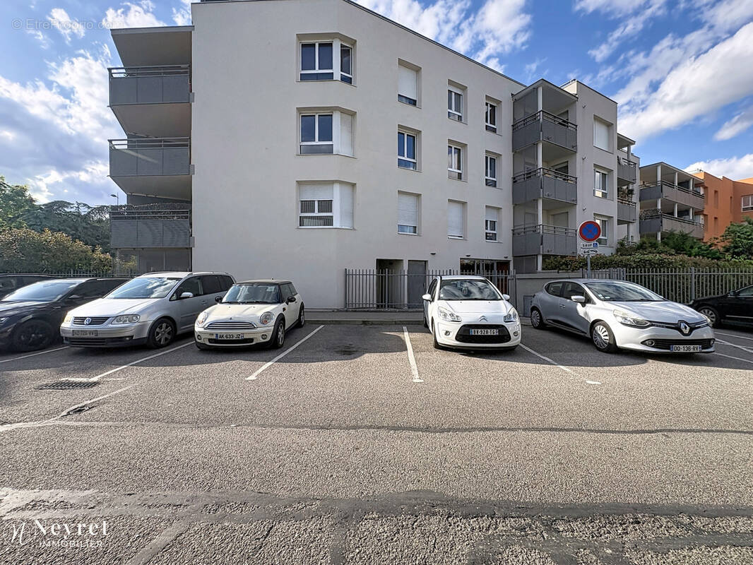 Appartement à BRON